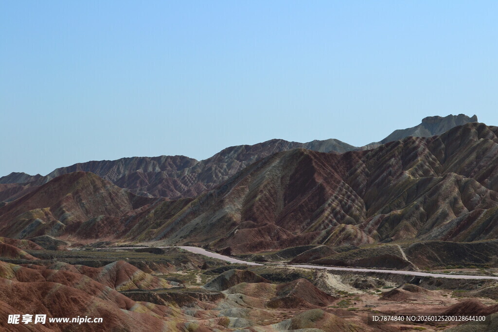 壮丽多彩的山间公路景观