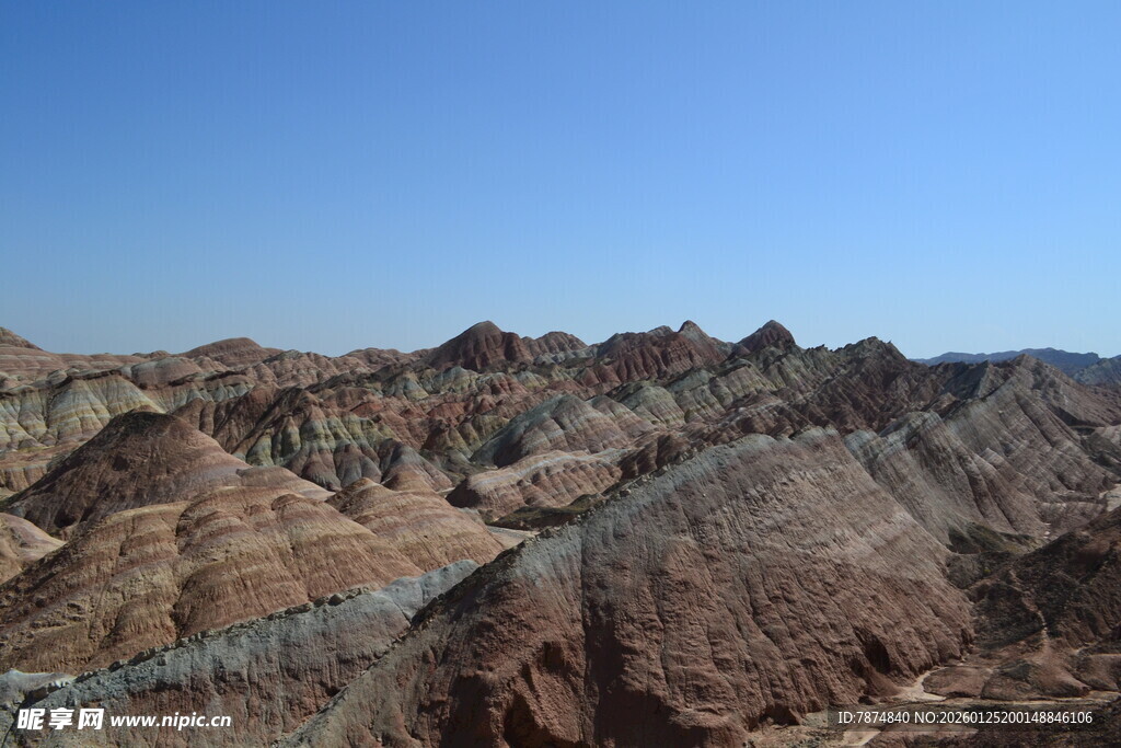 七彩丹霞地貌景观