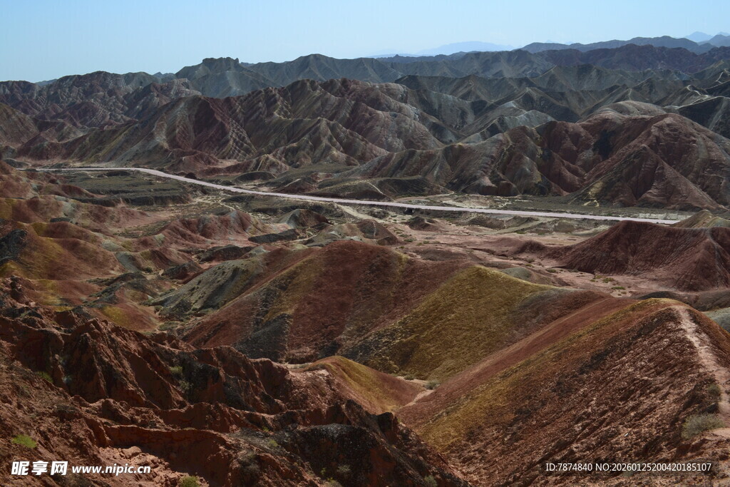 壮丽多彩的峡谷地貌景观