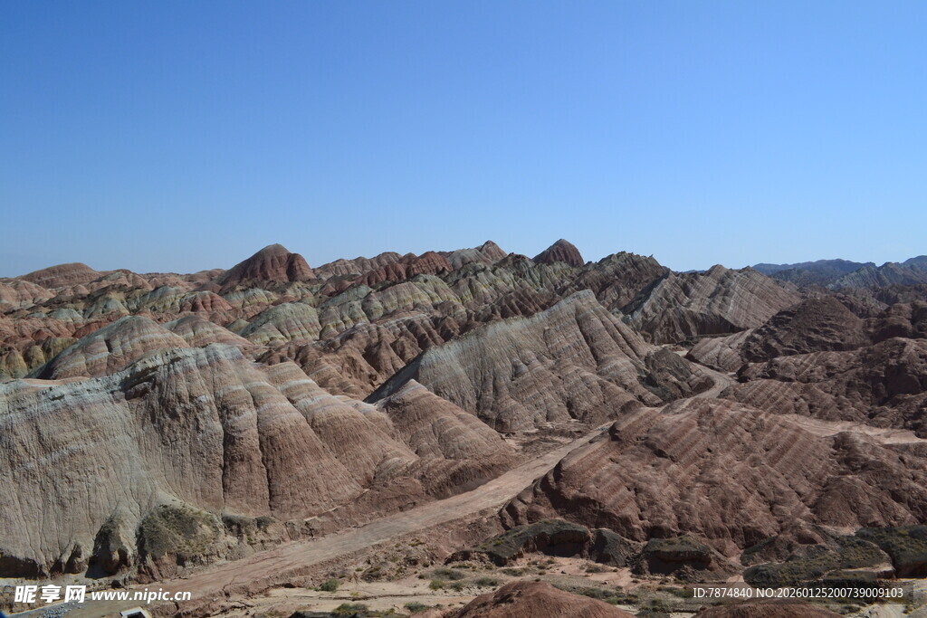 七彩丹霞地貌景观