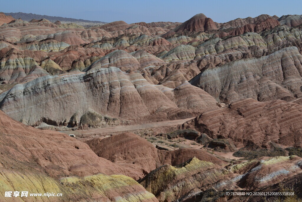 七彩丹霞地貌景观
