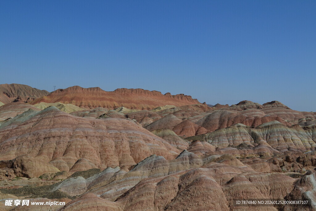 七彩斑斓的壮丽丹霞地貌