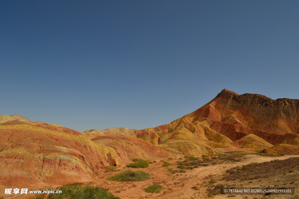 七彩丹霞地貌景观