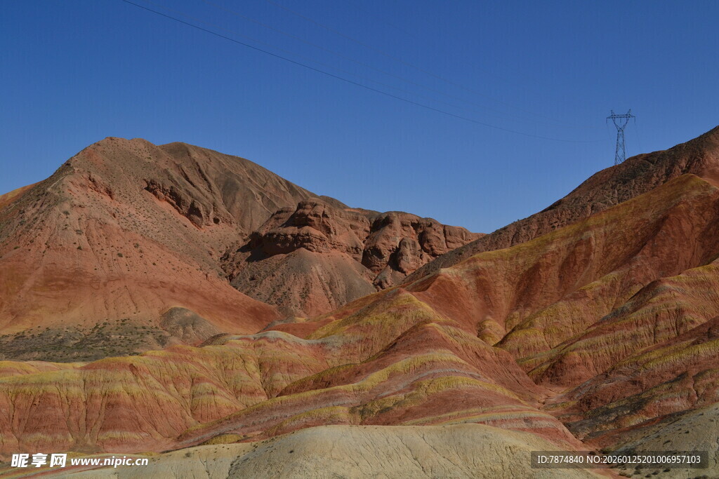 七彩斑斓的壮丽丹霞地貌
