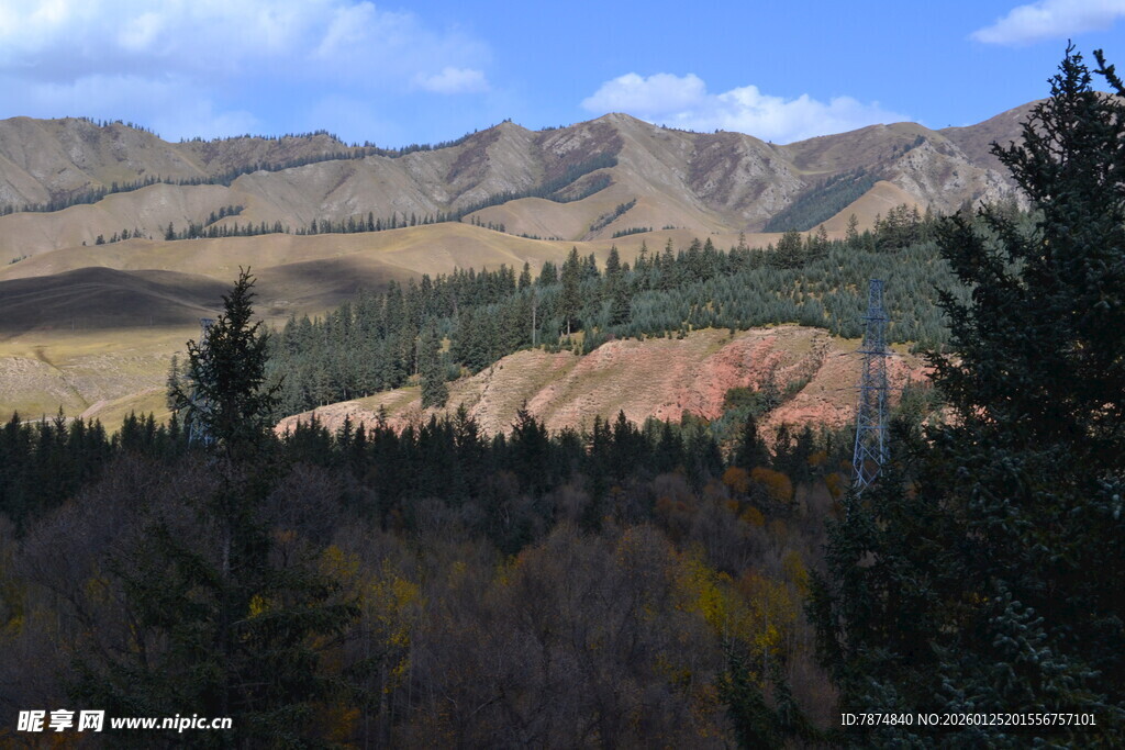 秋日山林与远山美景