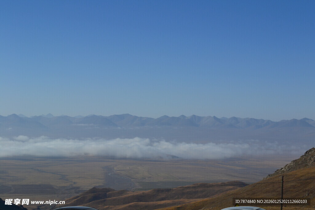 山间云海壮丽风光