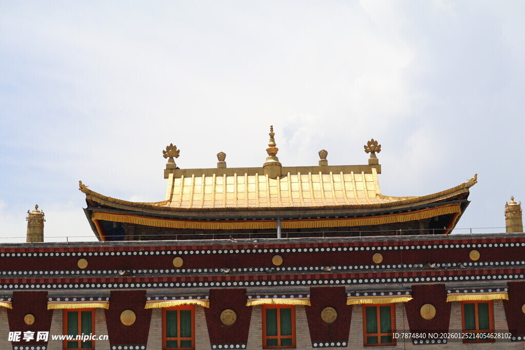 藏式金顶建筑