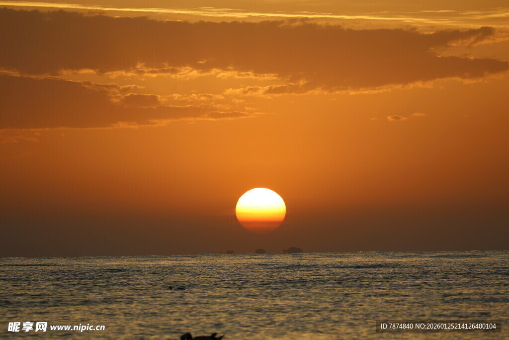海上日落美景