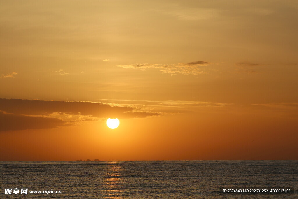 海上日落美景