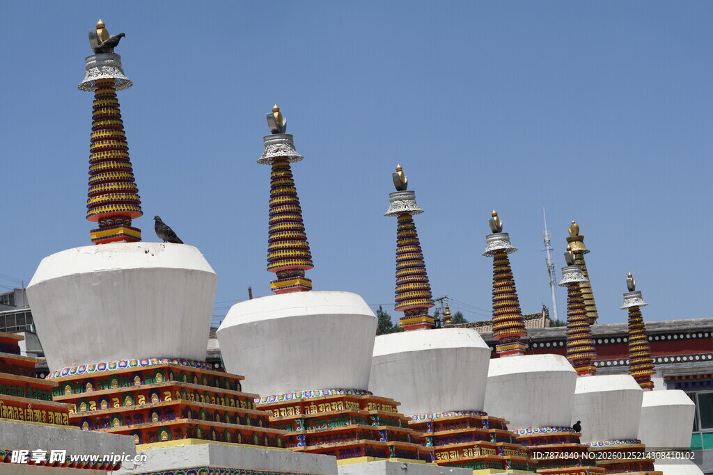 藏式白塔建筑景观