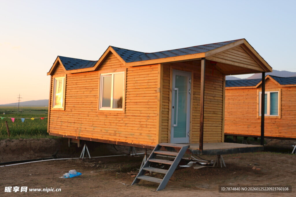 户外木质装配式小房屋