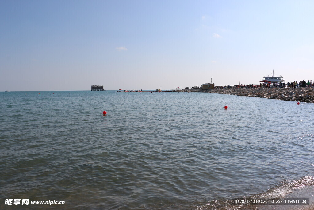 海滨风光 宁静的海水沙滩
