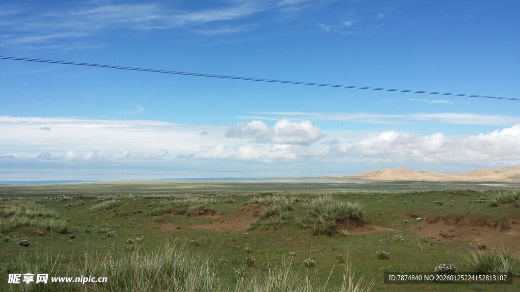 广袤草原蓝天美景