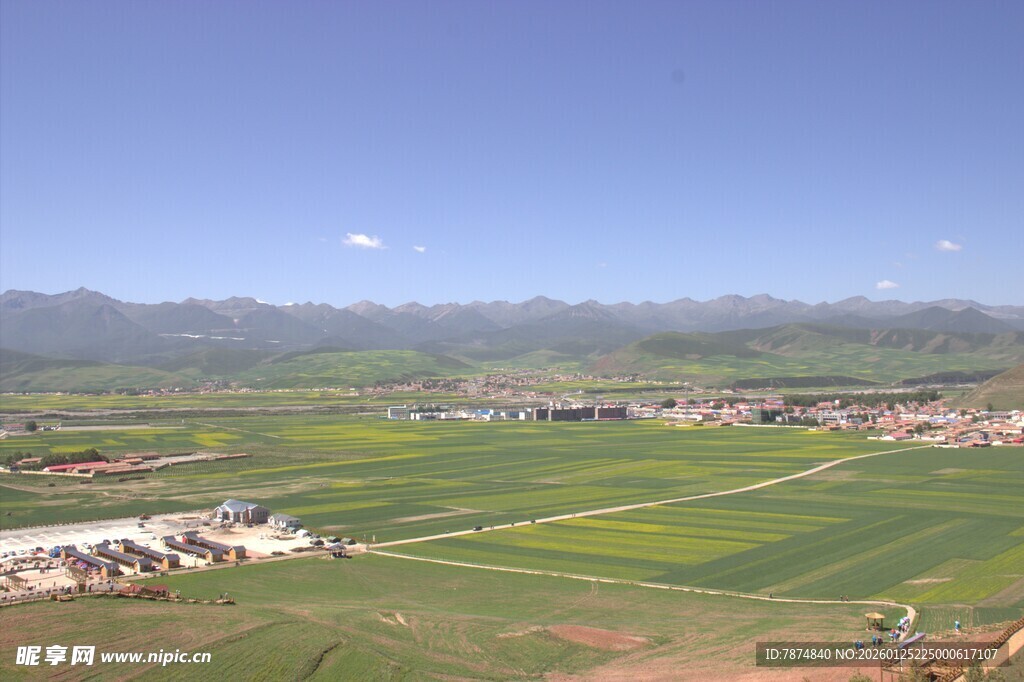 田园风光的广阔田野景色