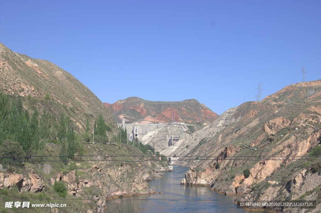 壮丽峡谷河流景观