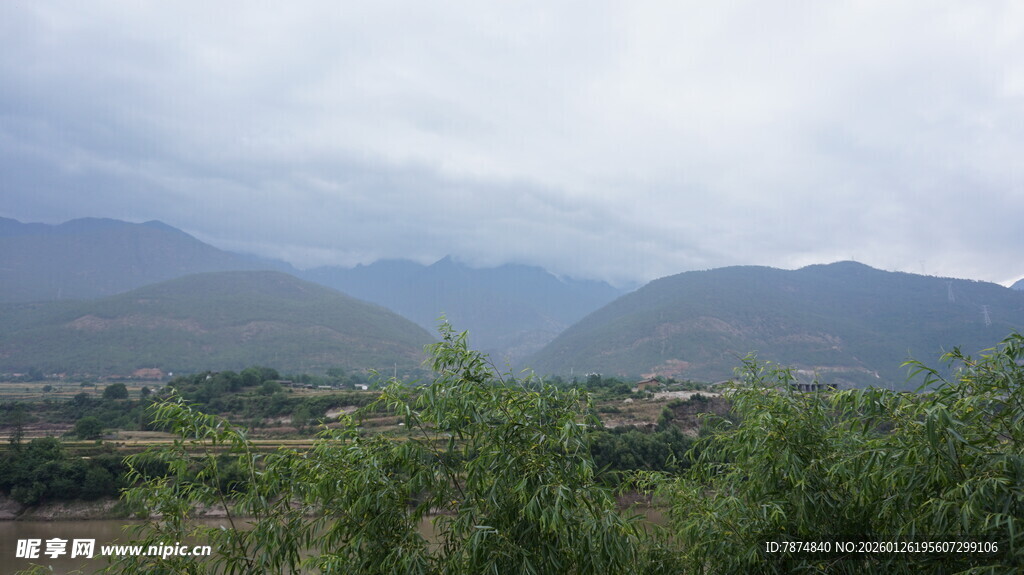 山间村落风景
