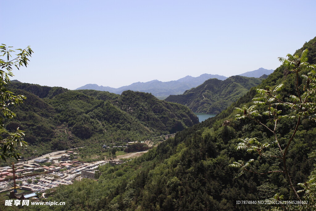 山间村落秀美景致