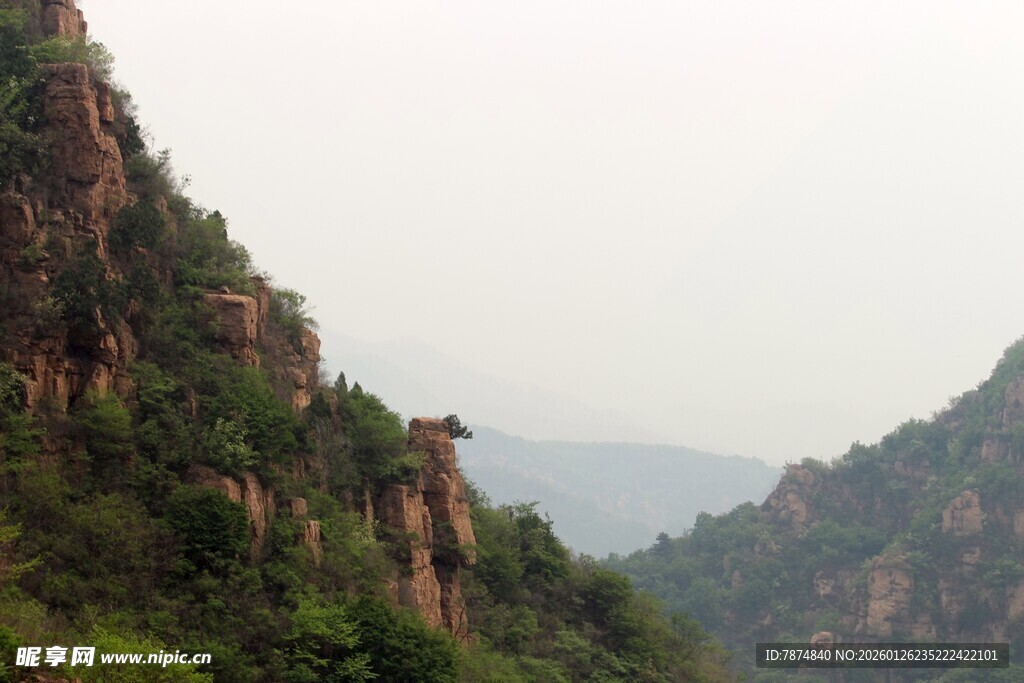 石林峡壮丽山峦景色