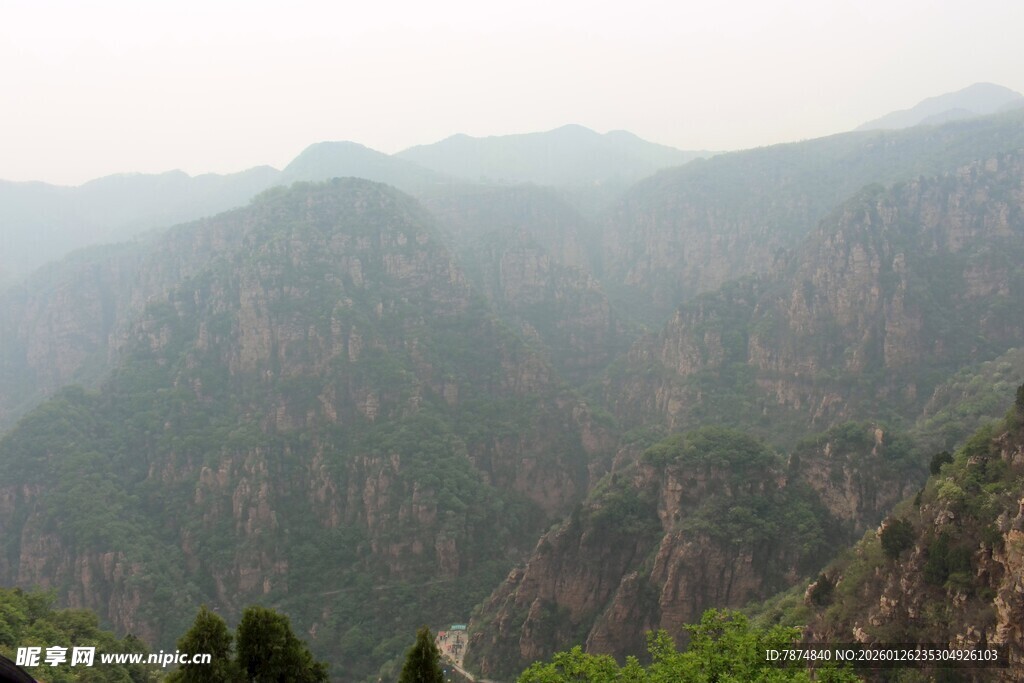 石林峡壮丽山峦景色