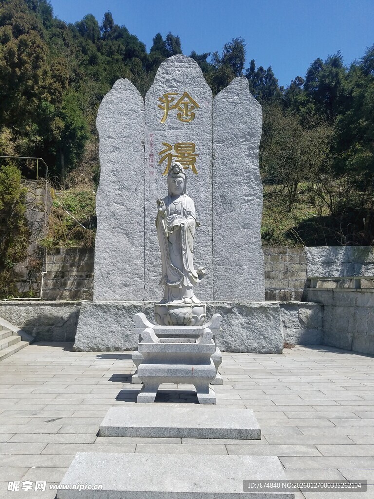庄严纪念碑 肃穆纪念之地