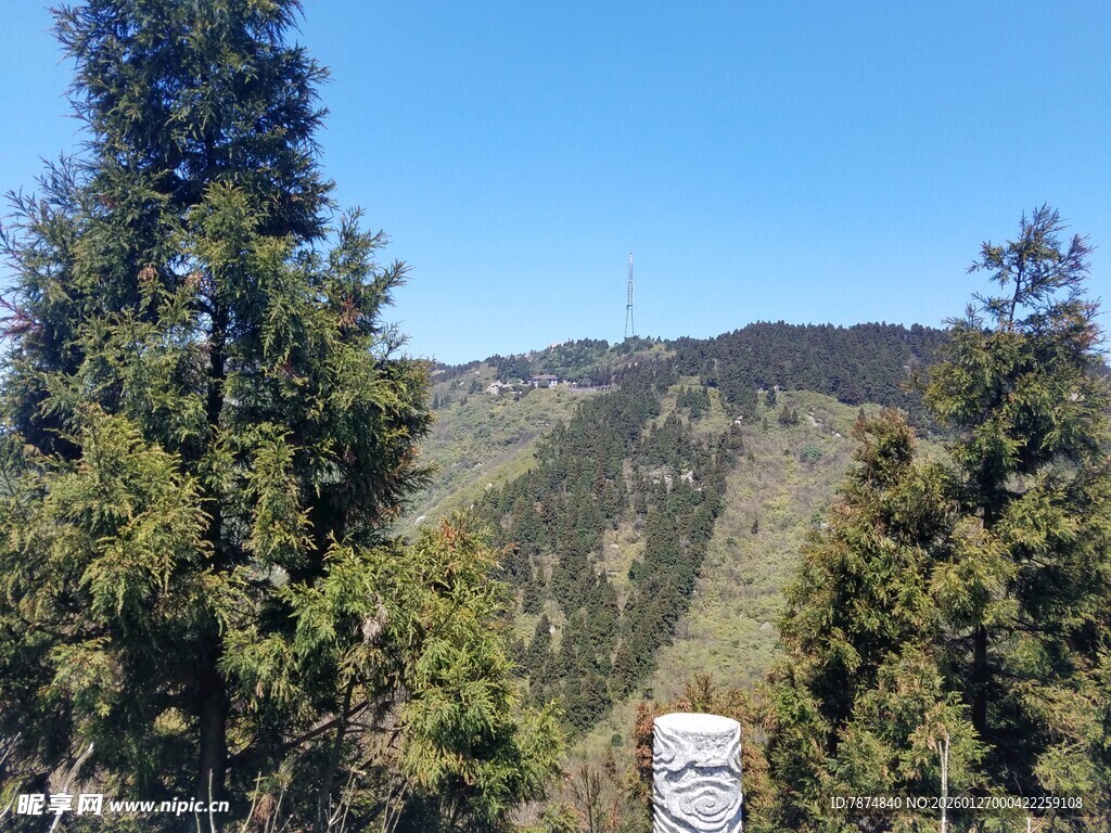 山间景致