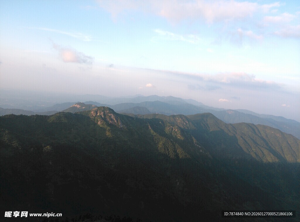 衡山壮丽山峦 天际云海景观