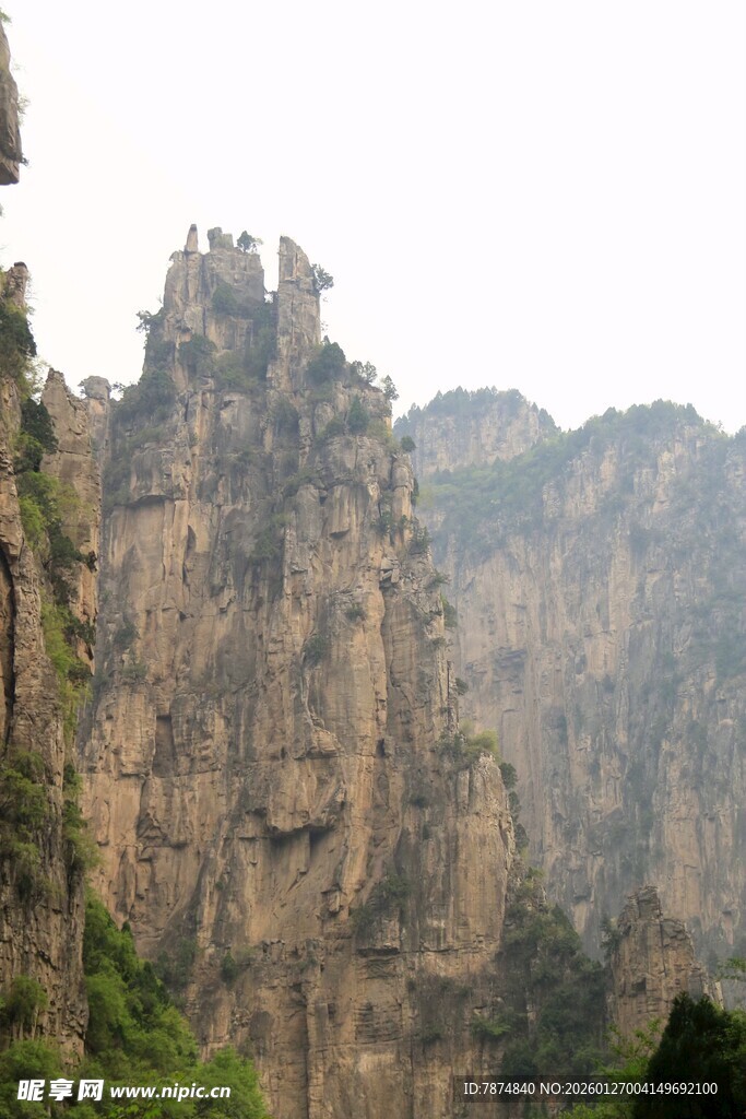 壮观奇峰异石景观