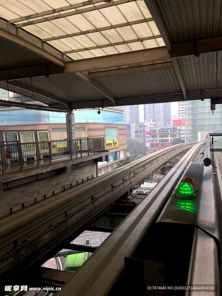 城市轨道交通站台景象