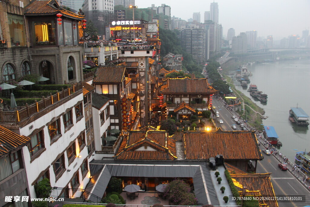 江边中式建筑景观