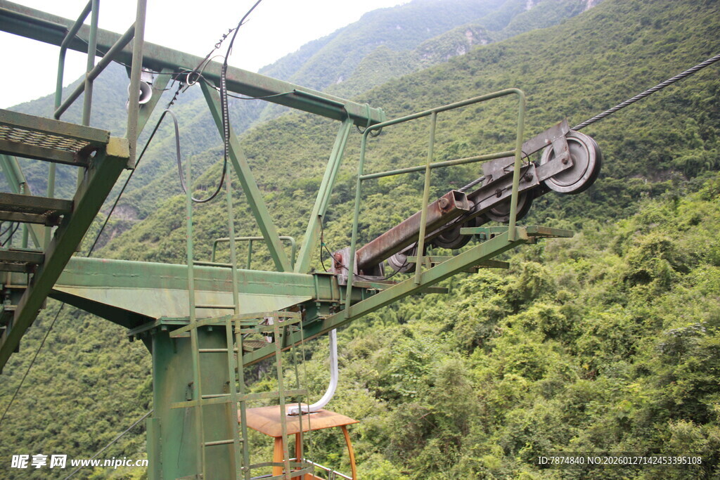 山间索道设施