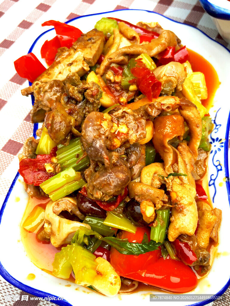 美味香辣炒鸡块