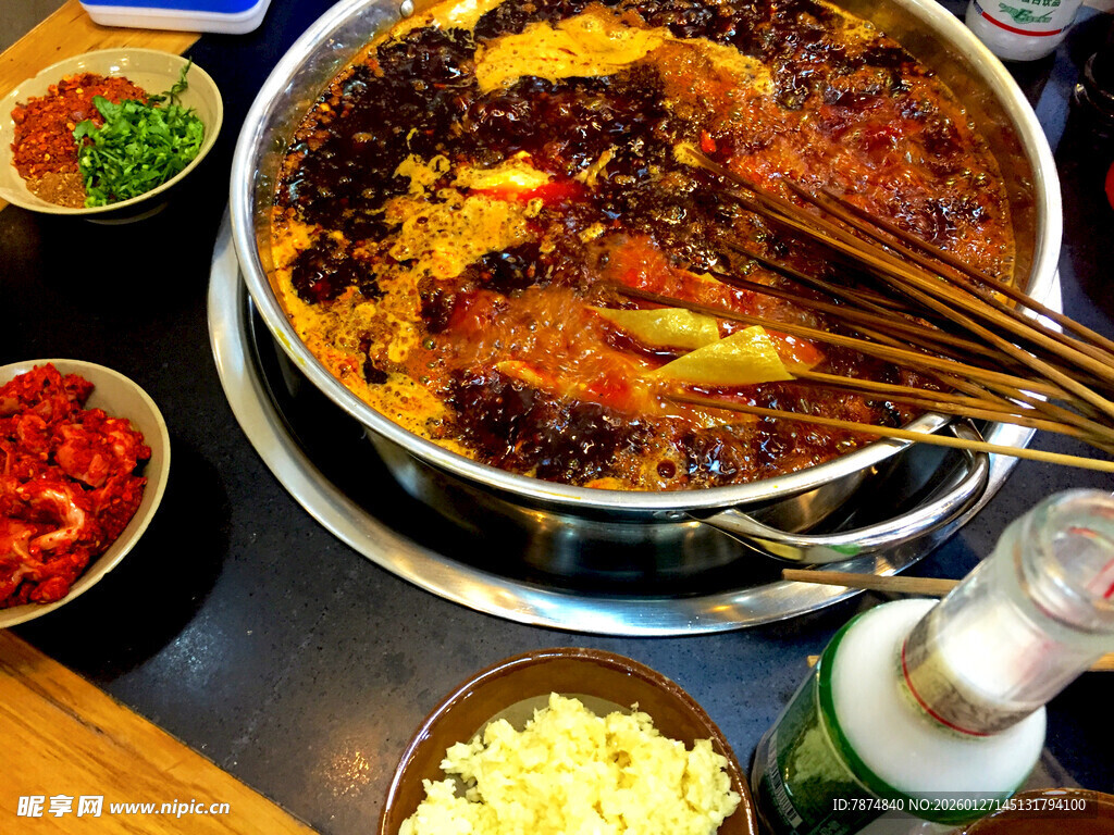 美味火锅 开启舌尖盛宴