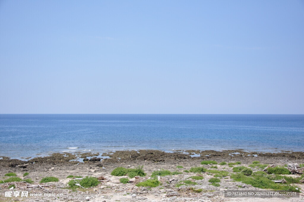 海边风景 沙滩与蔚蓝大海
