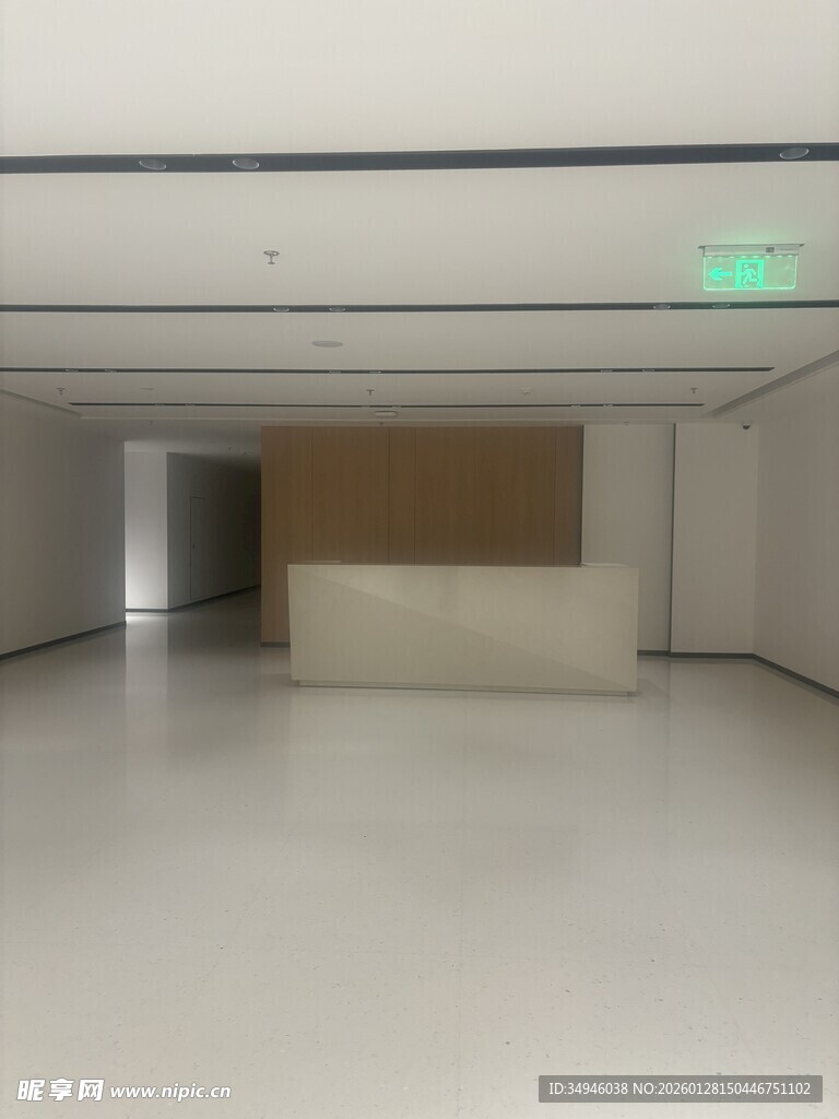 现代简约风格空旷室内空间