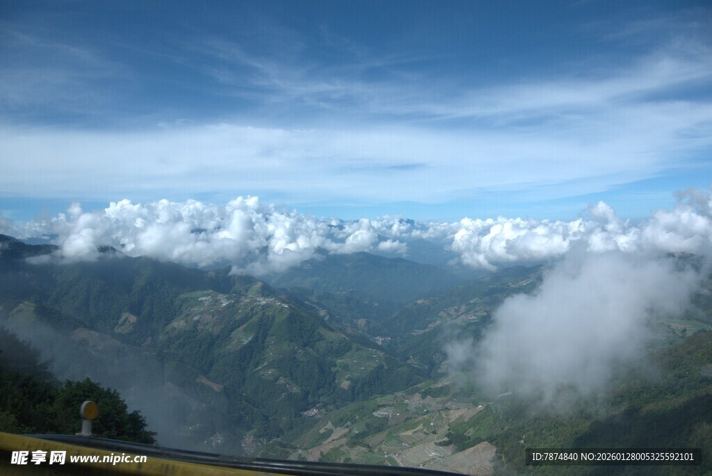 山间云海美景