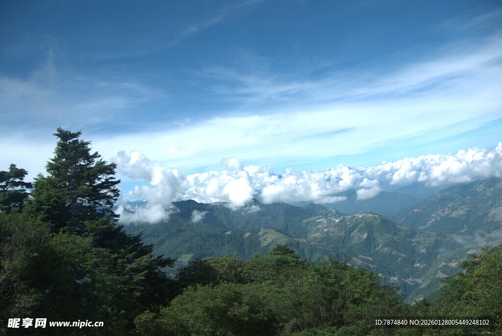 山间云海美景