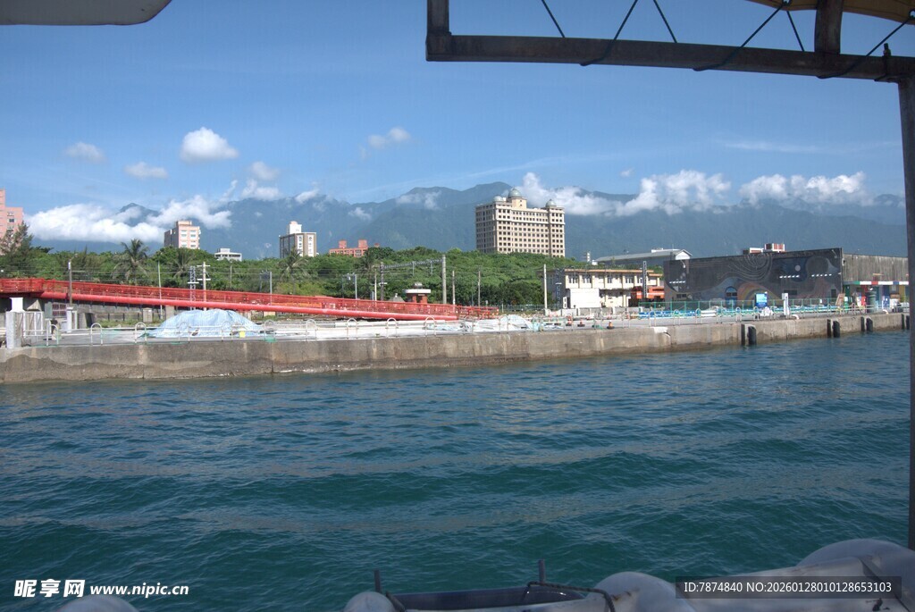 海滨城市风光