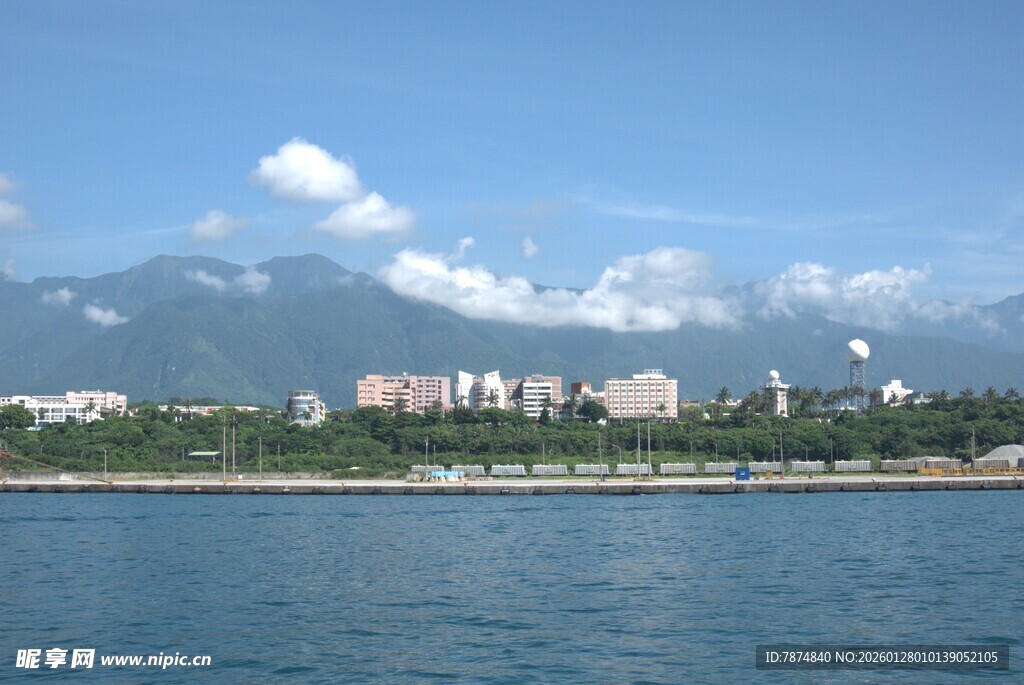 海滨城市风光