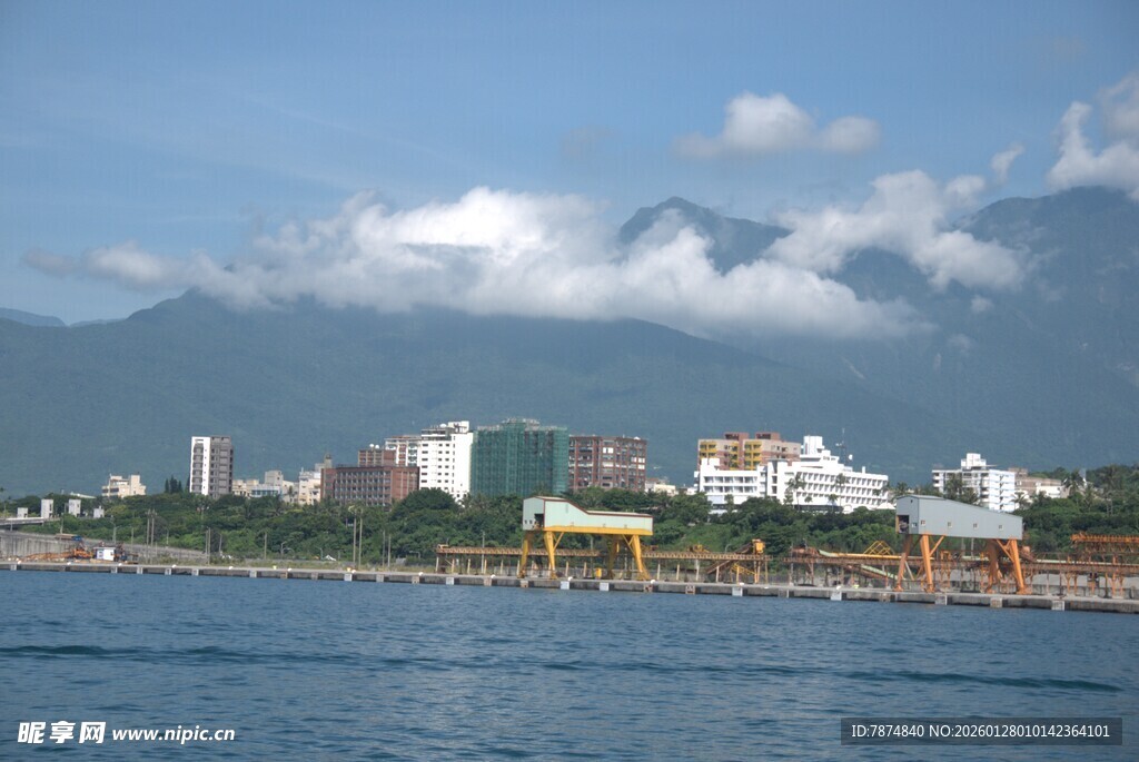 海滨城市风光