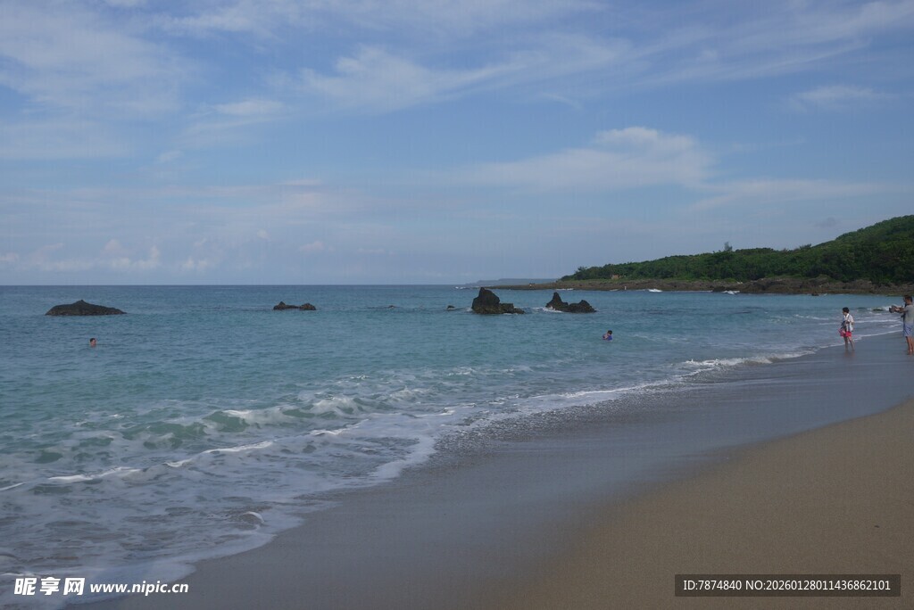 美丽海滨沙滩景色