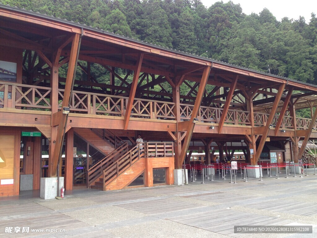 木质长廊建筑 古朴雅致
