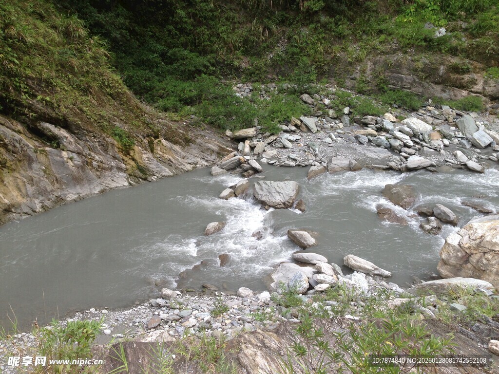 山间溪流 石间流水景致