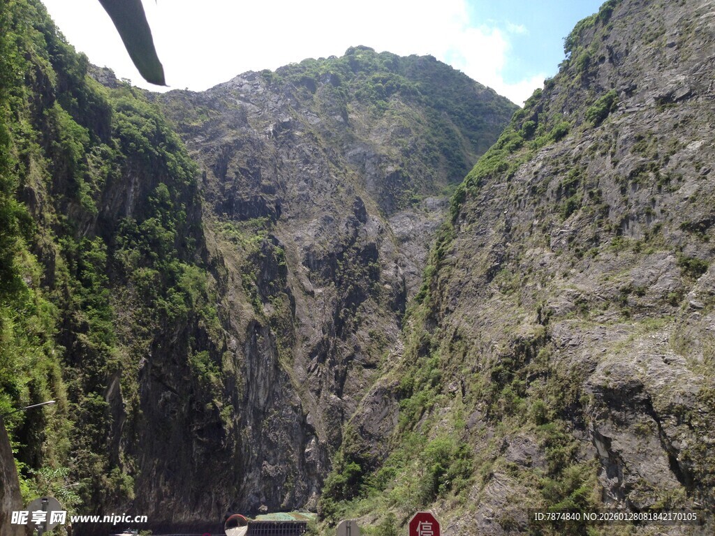 壮丽峡谷风光