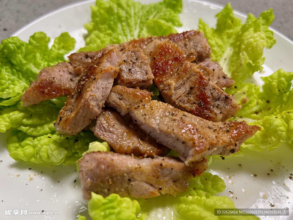 生菜配煎肉