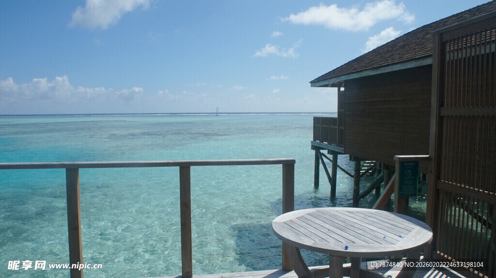 海边水上木屋观景露台