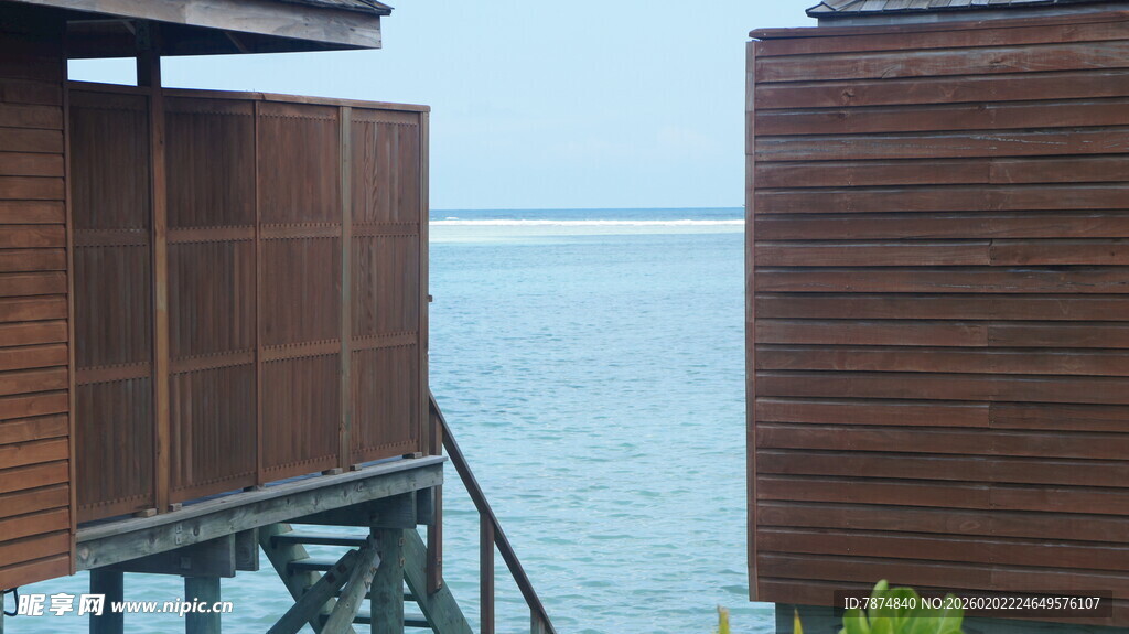 海边木质建筑景观