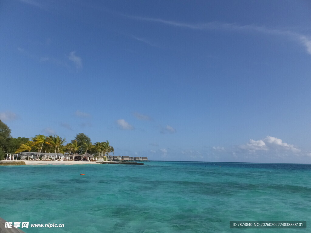 美丽海岛蓝绿色海景风光