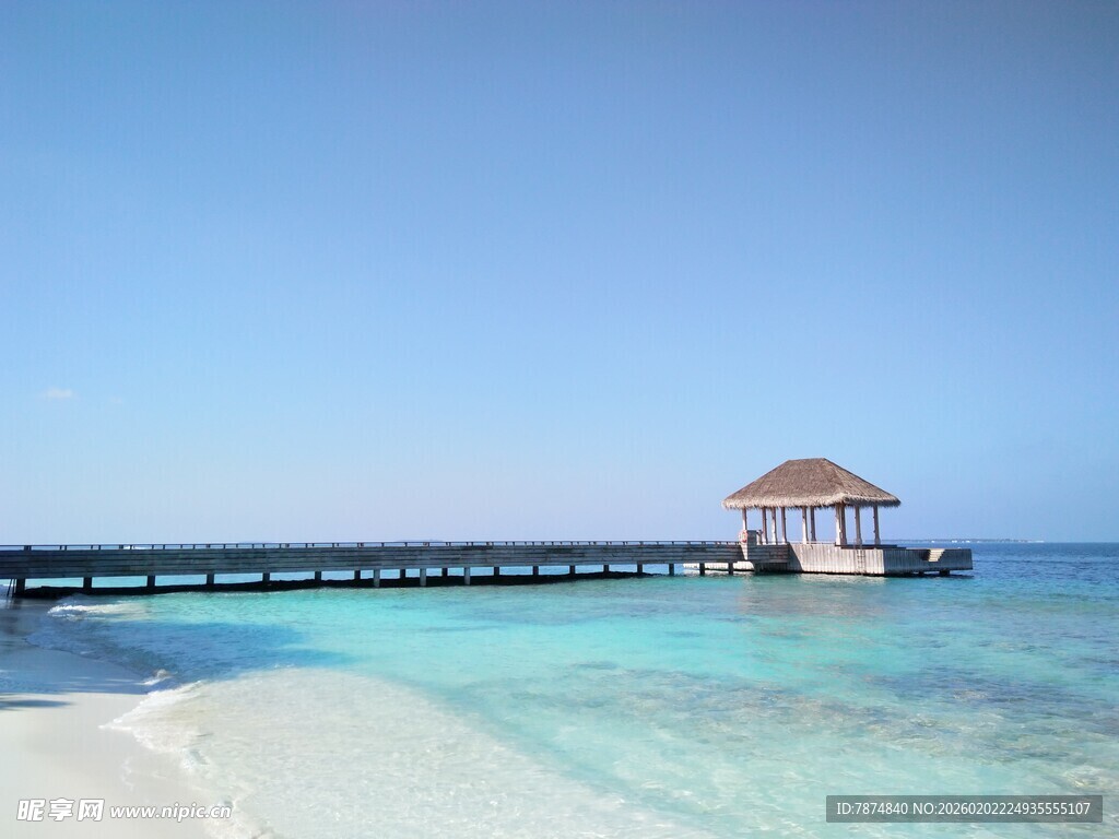 海滨栈桥凉亭美丽风光