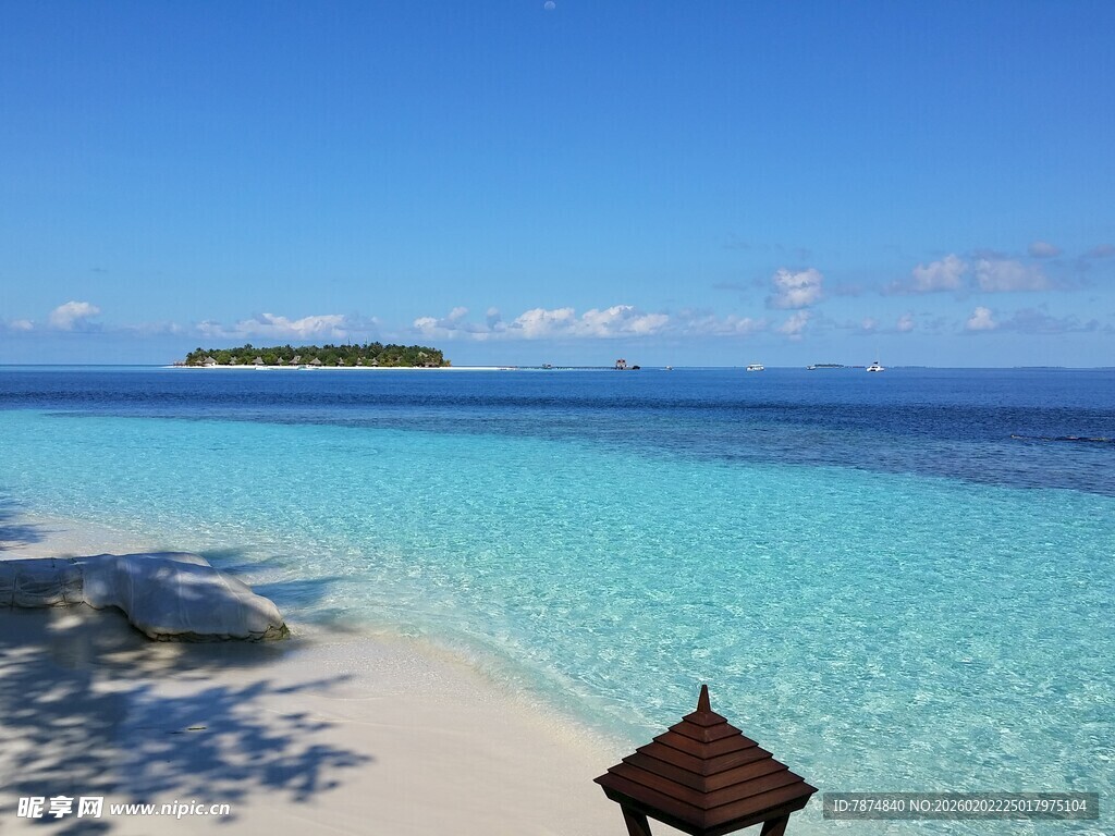 美丽海岛沙滩海景风光