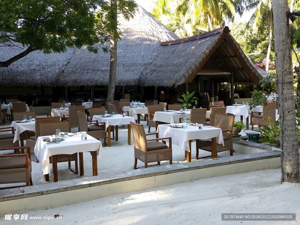 户外休闲餐厅场景